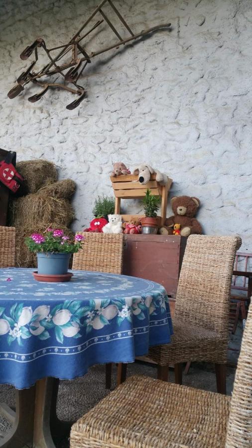 Basse-Cour De Montin Au 256 Chemin De La Rocaille A 38510 Vezeronce Curtin Bed and Breakfast Morestel Εξωτερικό φωτογραφία