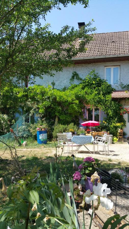 Basse-Cour De Montin Au 256 Chemin De La Rocaille A 38510 Vezeronce Curtin Bed and Breakfast Morestel Εξωτερικό φωτογραφία
