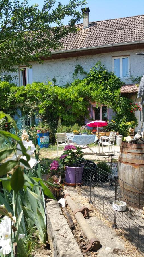 Basse-Cour De Montin Au 256 Chemin De La Rocaille A 38510 Vezeronce Curtin Bed and Breakfast Morestel Εξωτερικό φωτογραφία