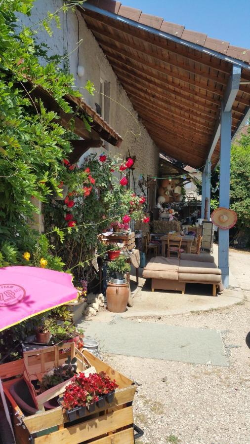 Basse-Cour De Montin Au 256 Chemin De La Rocaille A 38510 Vezeronce Curtin Bed and Breakfast Morestel Εξωτερικό φωτογραφία