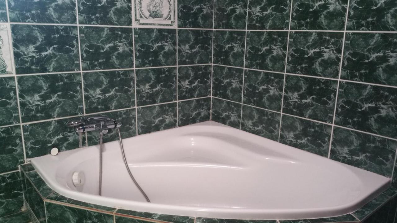 Basse-Cour De Montin Au 256 Chemin De La Rocaille A 38510 Vezeronce Curtin Bed and Breakfast Morestel Εξωτερικό φωτογραφία